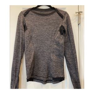 Lululemon training pullover